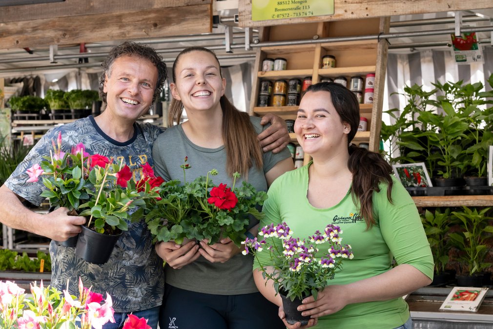 Blumenverkauf auf dem Wochenmarkt.